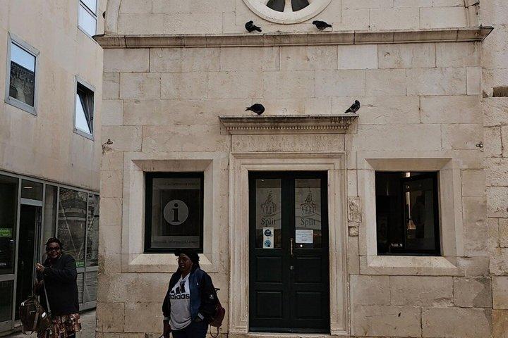 Private Split Day Trip from Dubrovnik: Ston & Winery