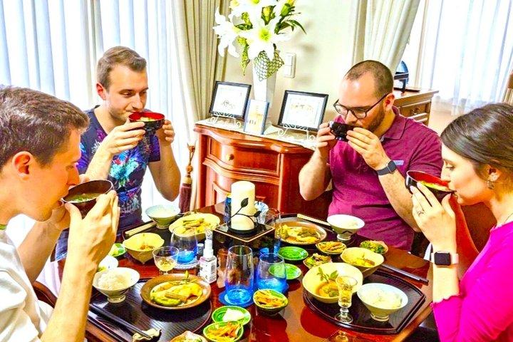 ショートホームステイ：20の日本語料理から選んで作る
