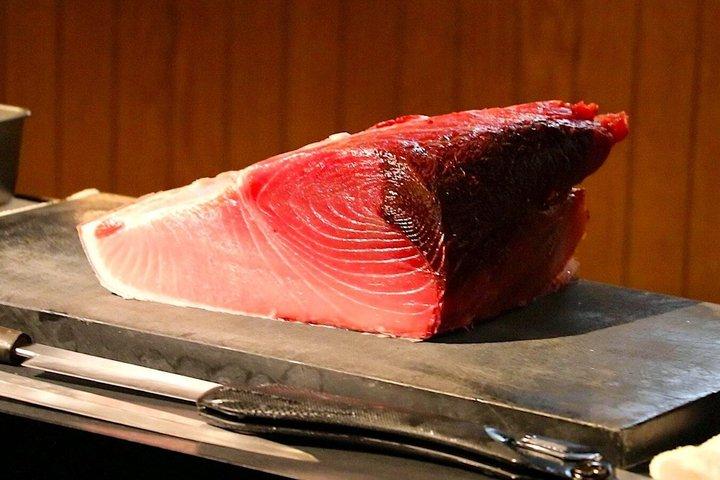 東京：無制限寿司＆ドリンク付きマグロカットショー