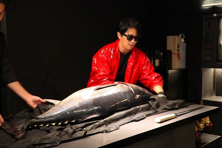 東京：無制限寿司＆ドリンク付きマグロカットショー