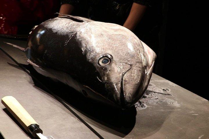 東京：無制限寿司＆ドリンク付きマグロカットショー