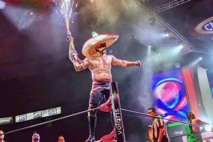 Lucha Libre Experience: Screams, Flight, and Adrenaline