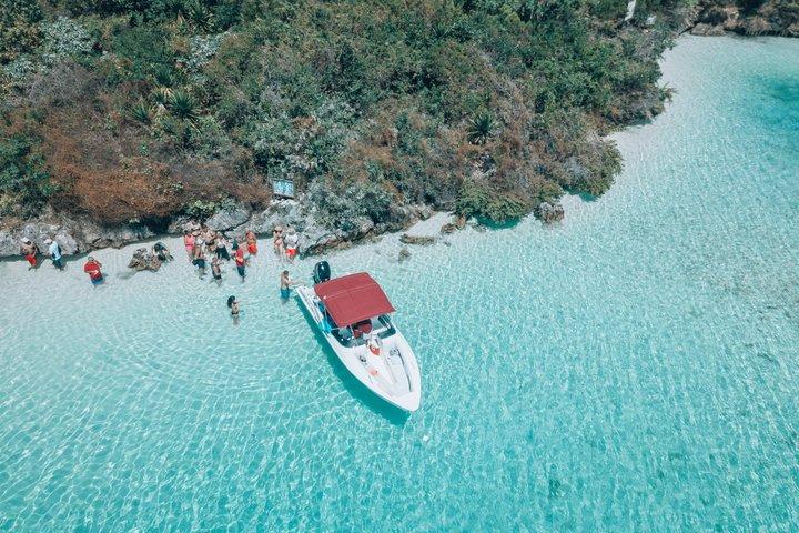 Mauritius: Private 5 island inclusive lunch/drinks and snorkeling
