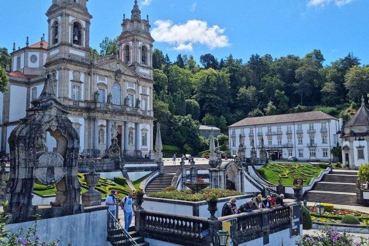 Braga: Private Tour with Bom Jesus & Sameiro and more!