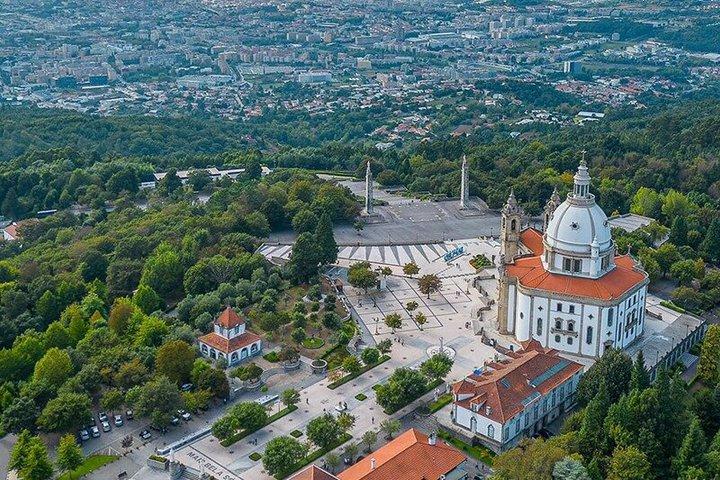 Braga: Private Tour with Bom Jesus & Sameiro and more!