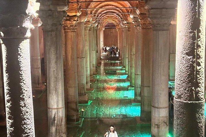 イスタンブール市内ツアー：少人数制、ガイド付き＆大聖堂チケット込み