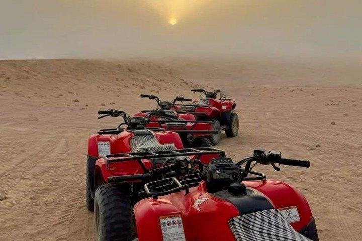カタール - ATV セルフドライブ クワッド バイク体験