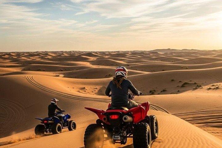 カタール - ATV セルフドライブ クワッド バイク体験