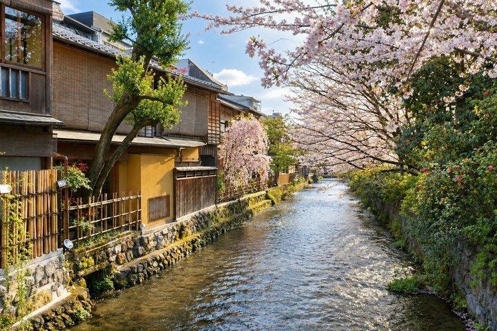 セルフガイドポッドキャストツアー 京都 祇園の隠された母権制