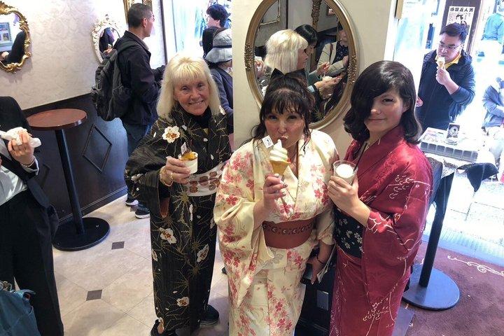 100年物の京都町家での伝統的な茶道ツアーへ
