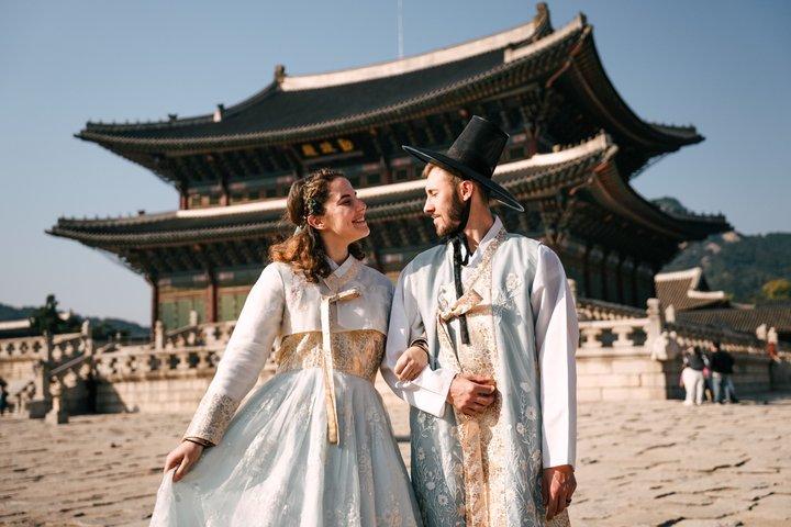 Cinematic Hanbok Photoshoot at Seoul Gyeongbokgung