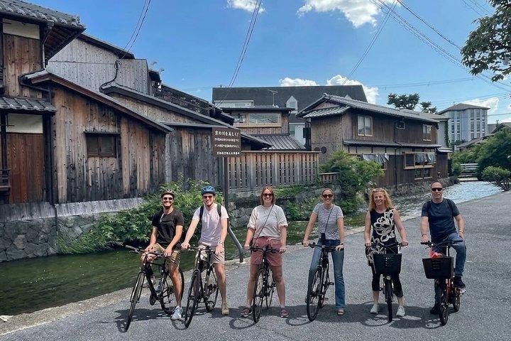 京都：3時間サイクリングまたはE-バイクツアーで名所と隠れた名所を巡る