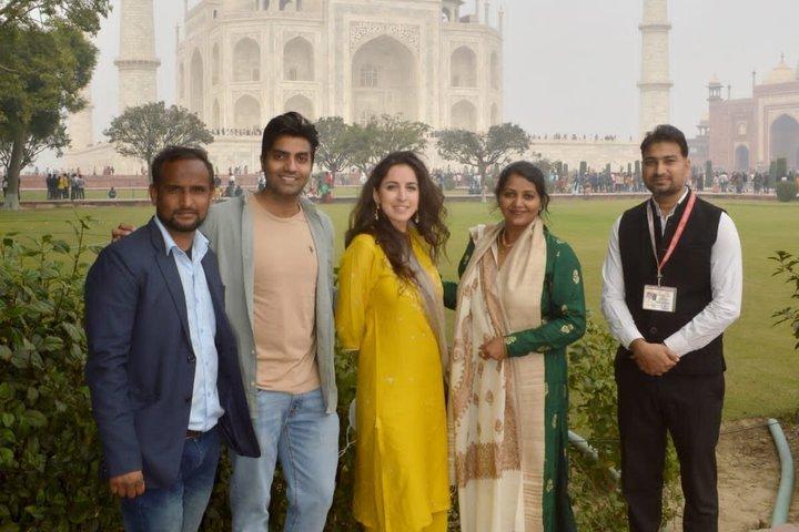 Explore Agra with an Approved Local Tour Guide