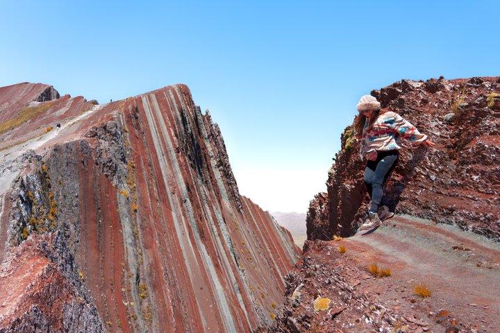 Pallay Punchu Full Day Private Tour from Cusco
