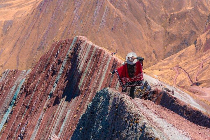 Pallay Punchu Full Day Private Tour from Cusco
