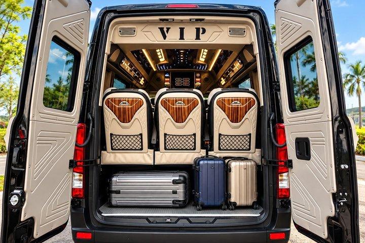 ハノイ発、サパ、ハロン湾、ニンビンへのVIPリムジン送迎