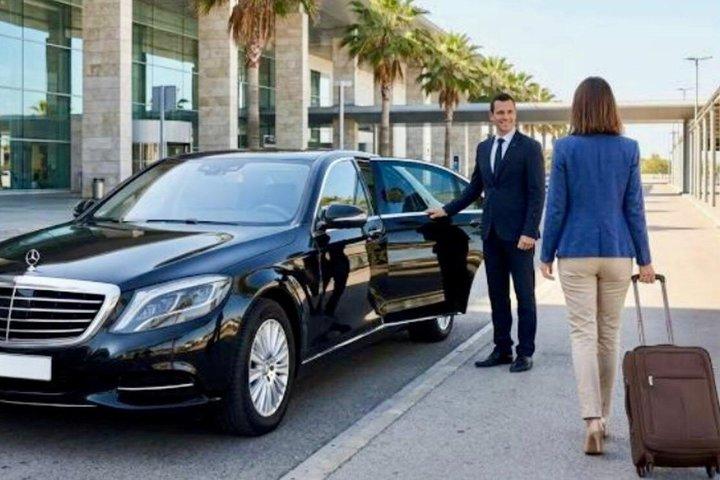 Dubrovnik to Dubrovnik Airport (DBV): Private Luxury Transfer
