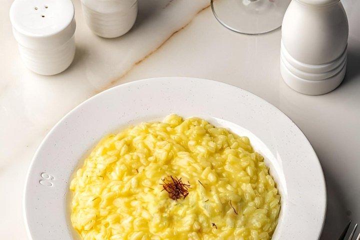 ミラノ ナヴィリ料理＆ワインツアー：6品テイスティング＆リゾットディナー