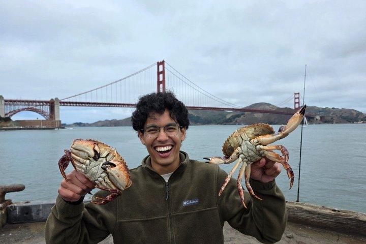 Catch Crab Under the Golden Gate Bridge