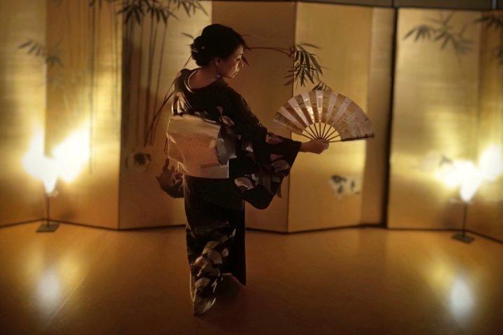 Immerse Yourself in a Love Story and Unravel the Beauty of Japan