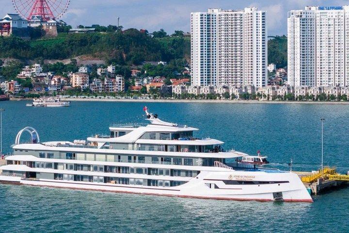 3日間アテナプレミアム6つ星クルーズ ハロン湾およびバイ・トゥロン湾