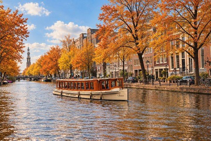 Amsterdam Luxury Canal Cruise + Unlimited Drinks and Bites Option