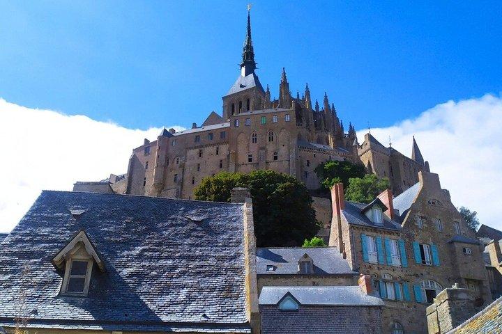 From Paris: Mont Saint-Michel Guided Day Trip with Entry