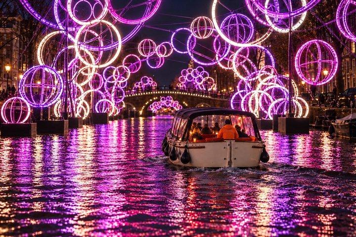 Amsterdam: German-Language Winter Light Canal Cruise