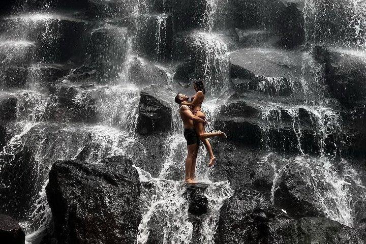 Best Ubud Private Tour : Monkey Forest, Rice Terraces & Waterfall