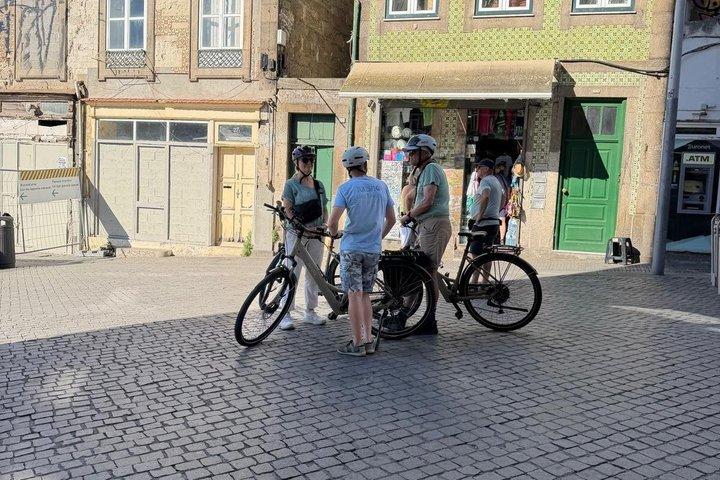 Porto E‑Bike Tour + Snack