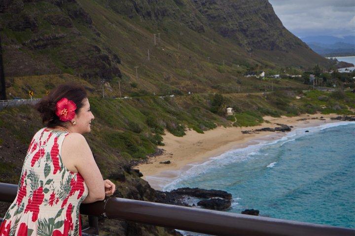 オアフ島ラグジュアリープライベートSUVツアーとプロの写真撮影