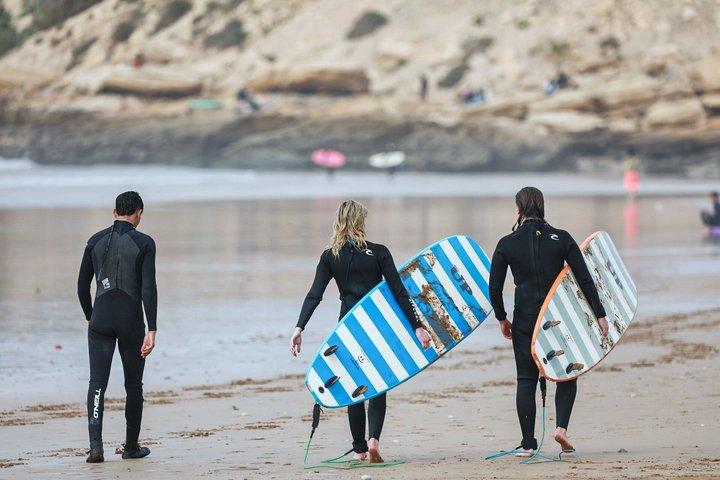 2-Hour Beginner Surf Lesson in Taghazout with Local Instructor