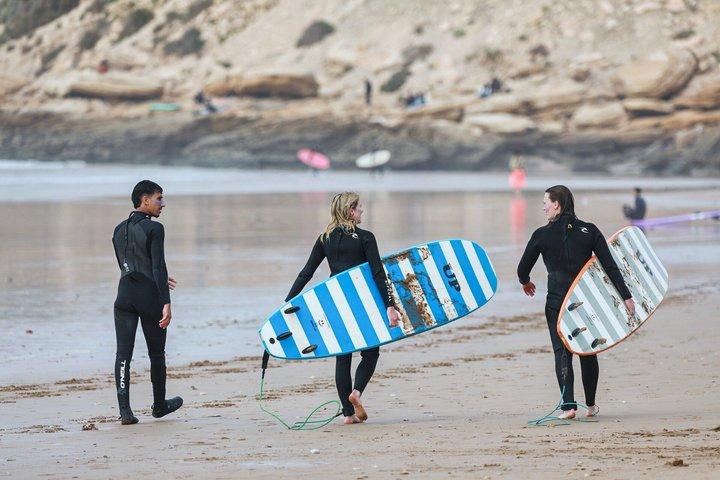 2-Hour Beginner Surf Lesson in Taghazout with Local Instructor