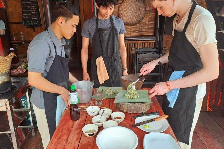 Lao Cooking Class Cruise in Luang Prabang