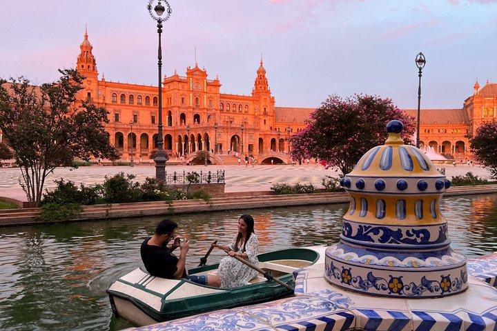 Private Monumental Highlights Tour in Seville