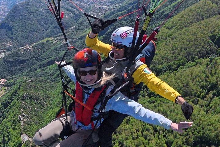 二人乗りパラグライダー アマルフィとソレント海岸モンテ ファイト