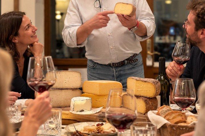 Spanish evening cheese tour with wine