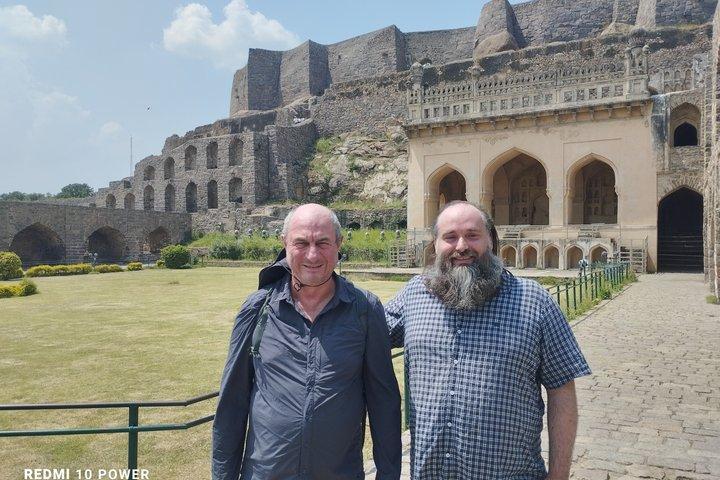 Sunrise Heritage Walk at Golconda Fort with Optional City Temples