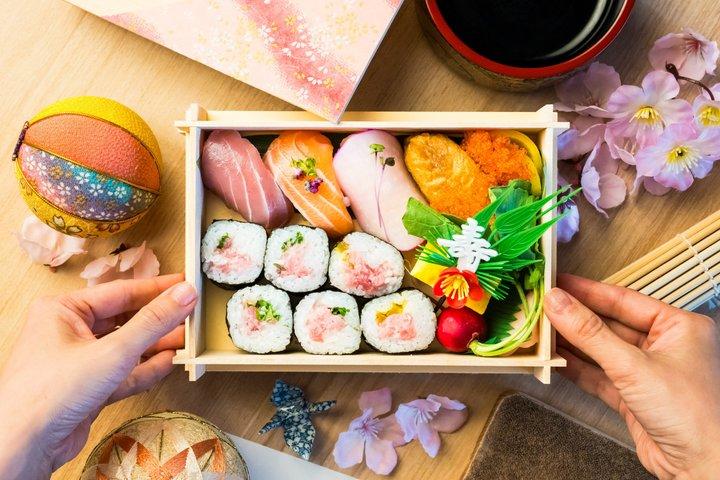 Tóquio: Tour de 2 Horas pelo Mercado de Peixe de Tsukiji e Aula de Preparação de Sushi