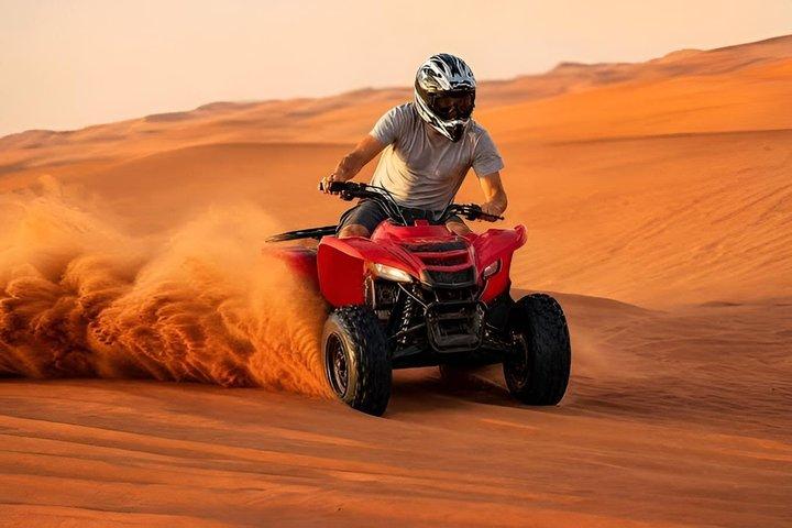 VIP Woestijn Safari Dubai met Quad Bike en Kamelrijden,
