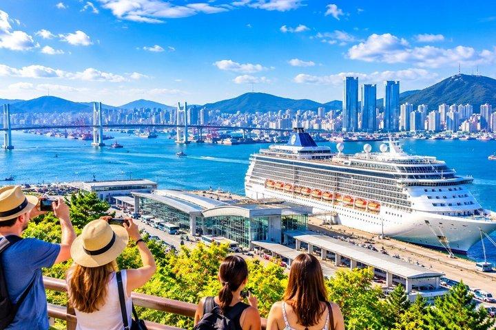 Busan Cruise Layover: Easy-Paced Highlights Tour(Max Guest 10pax)
