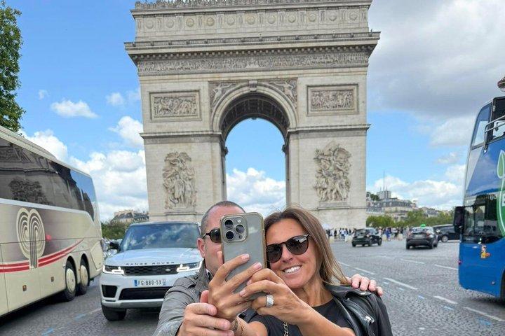 究極のパリプライベートツアー：50以上の名所、コーヒー、そしてフランス語式ランチ