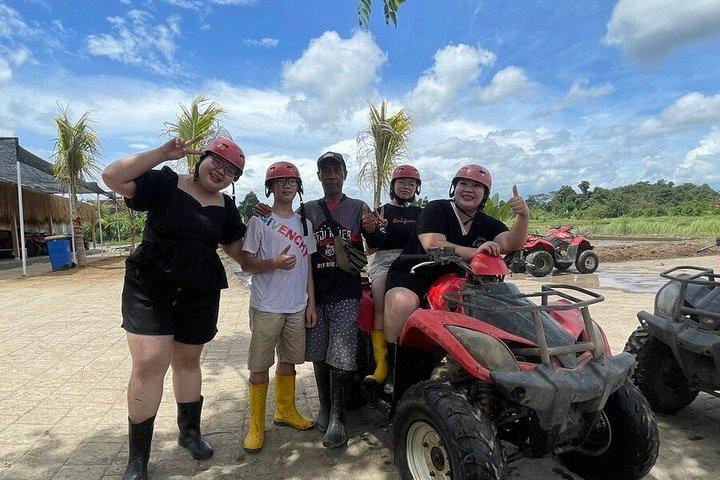 Private Custom Tour with Local Driver 10 Hours