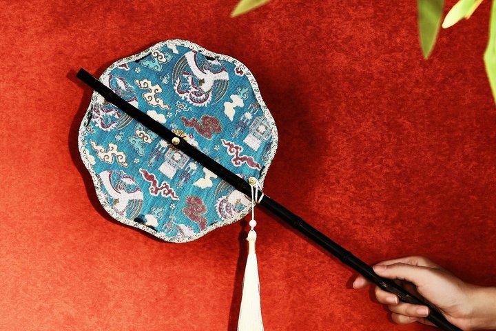 成都：蜀錦扇を制作する — あなただけのユニークなお土産