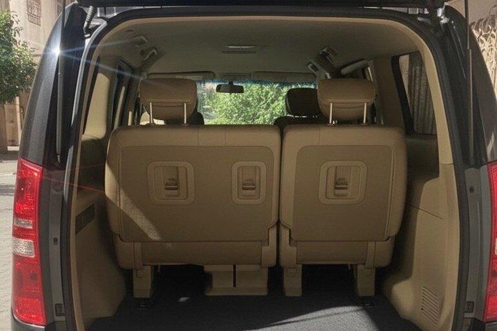 Private Marrakech Airport Transfer VIP Minivan H1