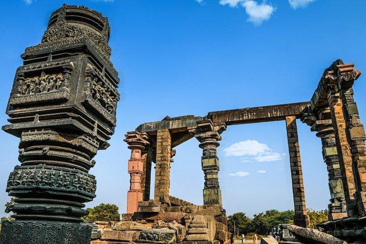 ハイデラバード発 ユネスコ世界遺産 ラマッパ＆ワランガル日帰りツアー