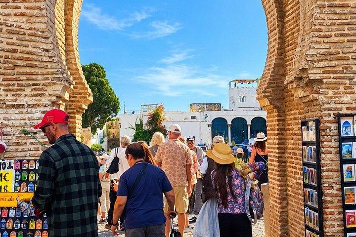 Tangier Shore Excursion: Medina, Cape Spartel & Panoramic Views
