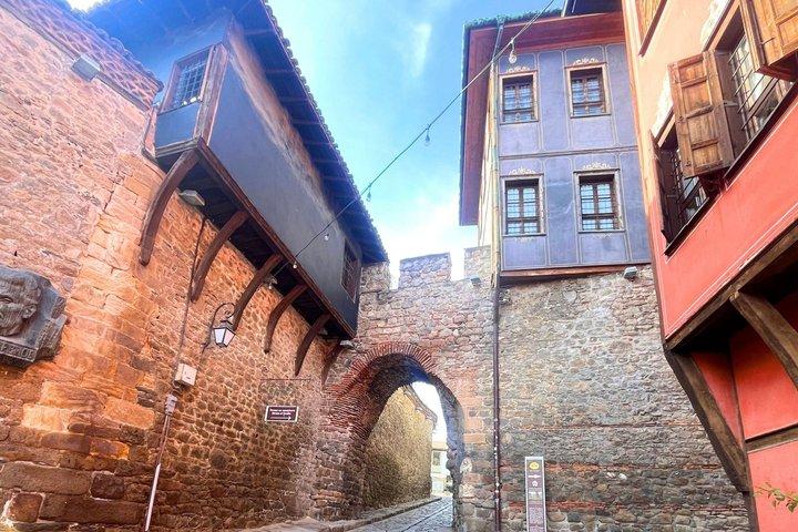 Wandeling door het oude centrum van Plovdiv, wijnproeverij en Aylak-ervaring
