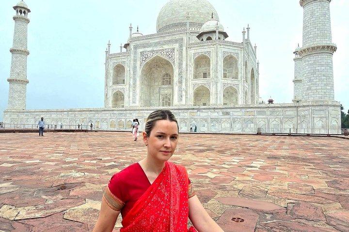 デリー：女性旅行者のためのエリート冬のタージマハル日の出ツアー