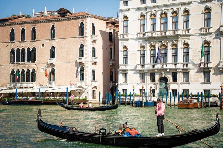 Venedig Basilika Dogepaladset Gondol og Historiegalleri